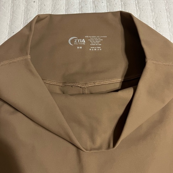 Zyia Leggings - Picture 4 of 5